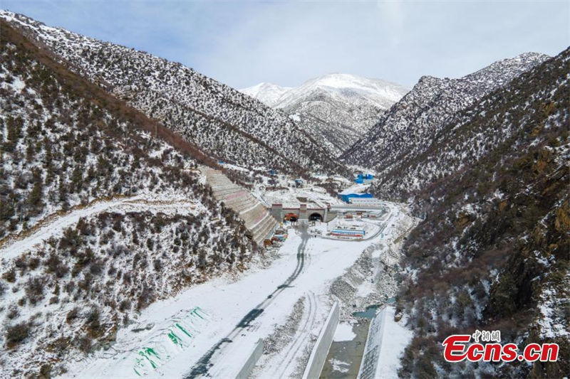Tibet : fin du percement de la ligne gauche du Tunnel de Guigala sur l'autoroute S5