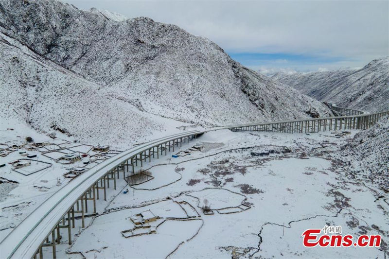 Tibet : fin du percement de la ligne gauche du Tunnel de Guigala sur l'autoroute S5