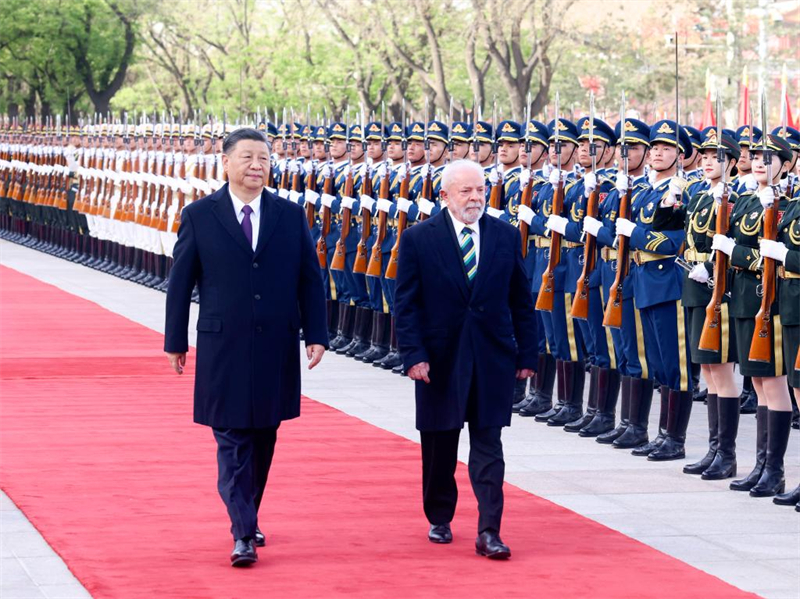 Entretien entre les présidents chinois et brésilien
