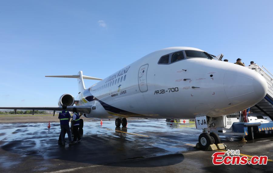 Le premier ARJ21 chinois livré à l'étranger a effectué son premier vol en Indonésie