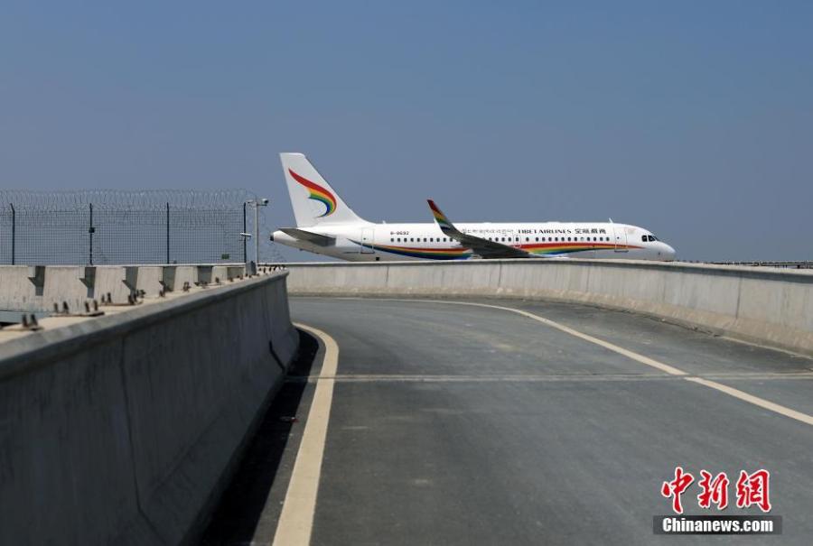 Sichuan : des avions-taxis roulent au-dessus de la circulation à Chengdu