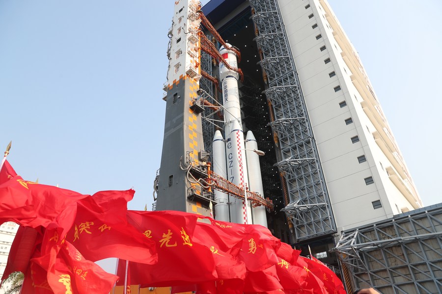 Photo de la combinaison du vaisseau cargo Tianzhou-6 et la fusée porteuse Longue Marche-7 Y7 devant être transférée dans la province de Hainan, dans le sud de la Chine, le 7 mai 2023. (Photo / Xinhua)