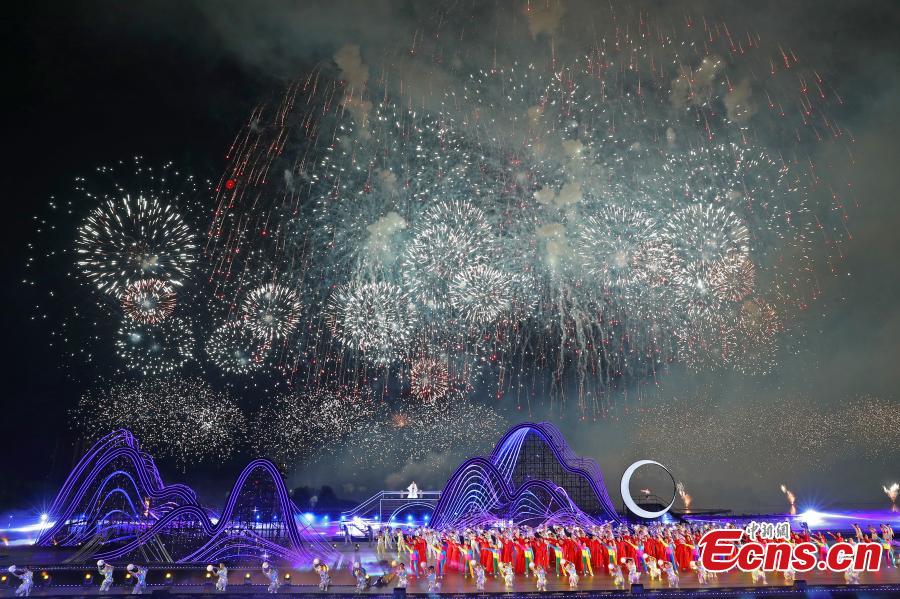Jiangxi : le grand feu d'artifice de Pingxiang, un véritable festin visuel
