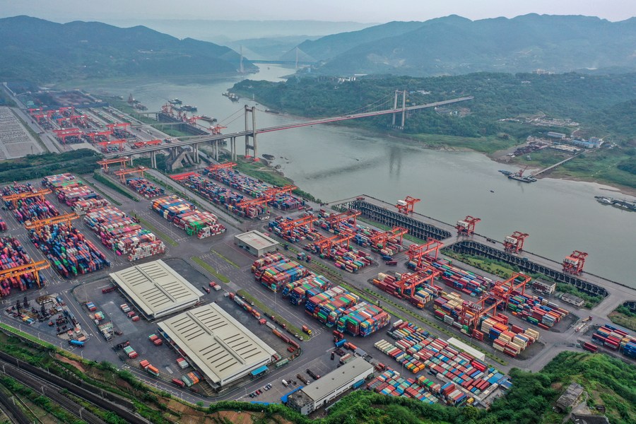 Vue aérienne du port de Guoyuan, à Chongqing, dans le sud-ouest de la Chine, le 20 avril 2023. (Photo: Tang Yi)