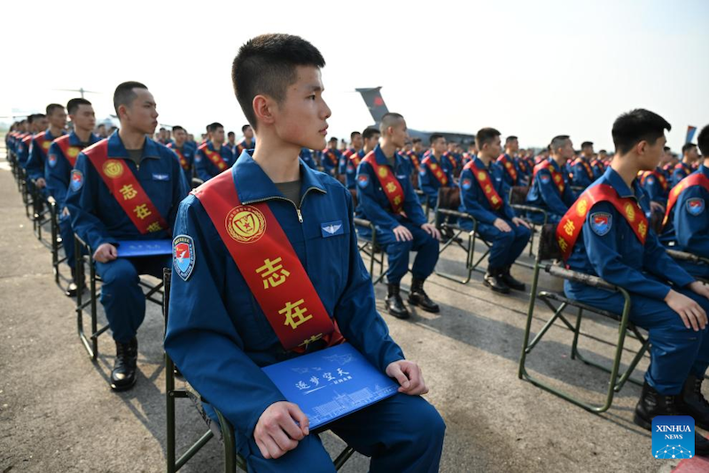 La Force aérienne chinoise a recruté les meilleurs cadets de son histoire en 2023