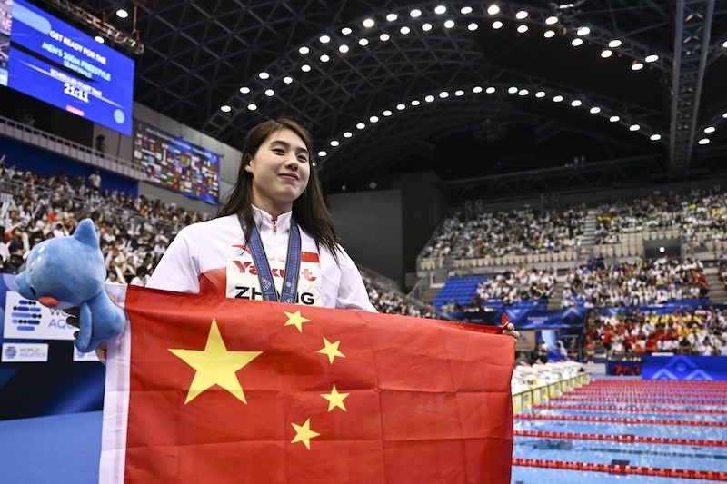 La Chine décroche deux titres mondiaux de natation à Fukuoka et prend la tête du nombre de médailles d'or avec 17 récompenses