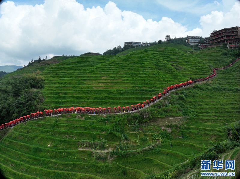 Le Guangxi célèbre la fête du « séchage de vêtements »
