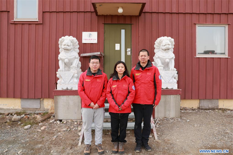 L'équipe chinoise d'expédition lance des recherches à la station arctique 