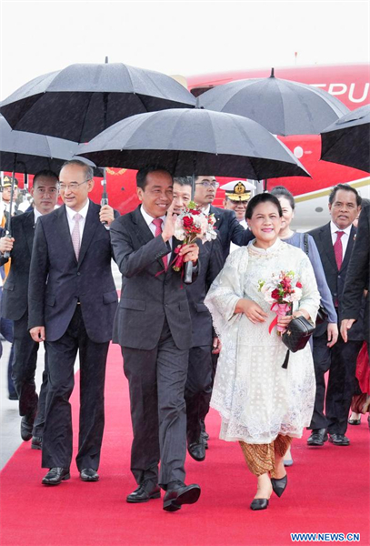 Arrivée du président indonésien à Chengdu pour les Jeux mondiaux universitaires de la FISU