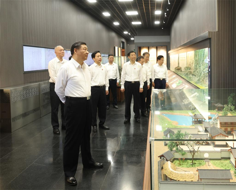 Xi Jinping appelle à innover dans le développement de haute qualité de la Chine lors d'une visite d'inspection au Sichuan