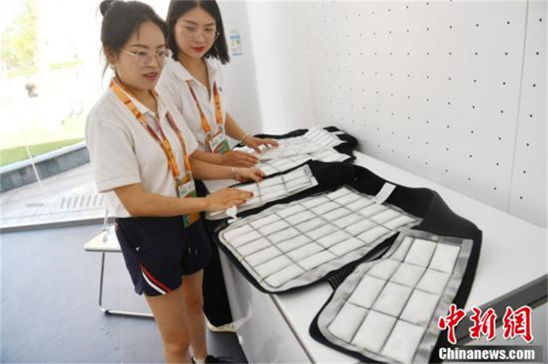 Les Universiades de Chengdu vont fournir des gilets rafraîchissants aux volontaires