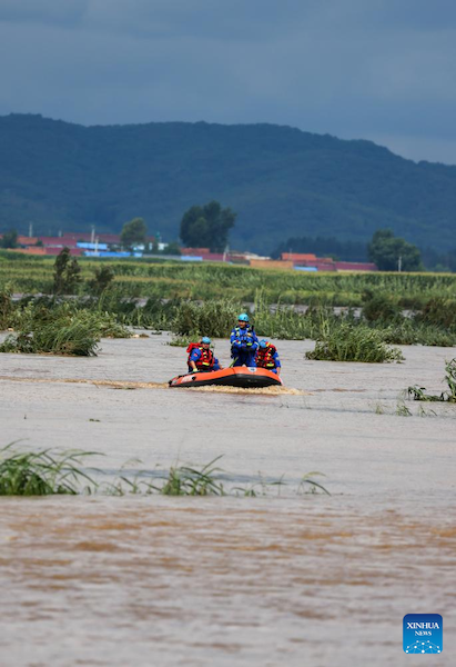 Jilin : le gouvernement local mobilise diverses forces de secours à Shulan touchée par les inondations