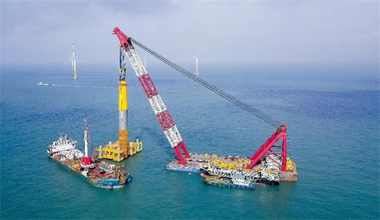 La deuxième phase du projet éolien offshore de la baie de Pinghai à Putian, dans la province du Fujian (sud-est de la Chine), a reçu un prêt souverain de 2 milliards de yuans de la Nouvelle Banque de Développement en novembre 2016. (Photo / Nouvelle Banque de Développement)