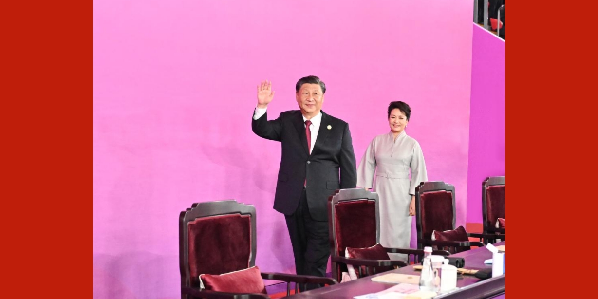 Le président chinois Xi Jinping a déclaré samedi soir ouverts les 19es Jeux asiatiques à Hangzhou, capitale de la province chinoise du Zhejiang (est). 