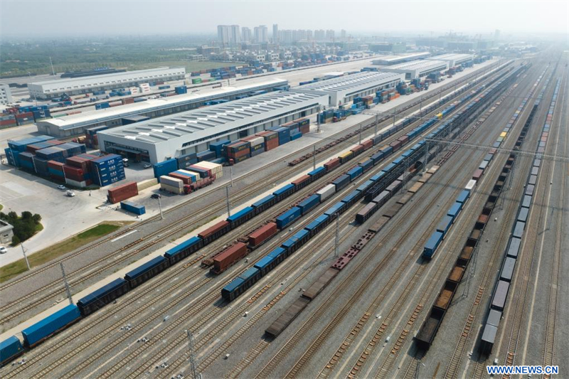 Chine : plateforme logistique internationale pour les trains de fret à Xi'an