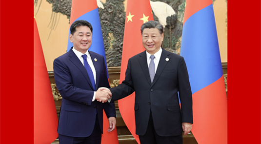 Xi Jinping rencontre le président mongol