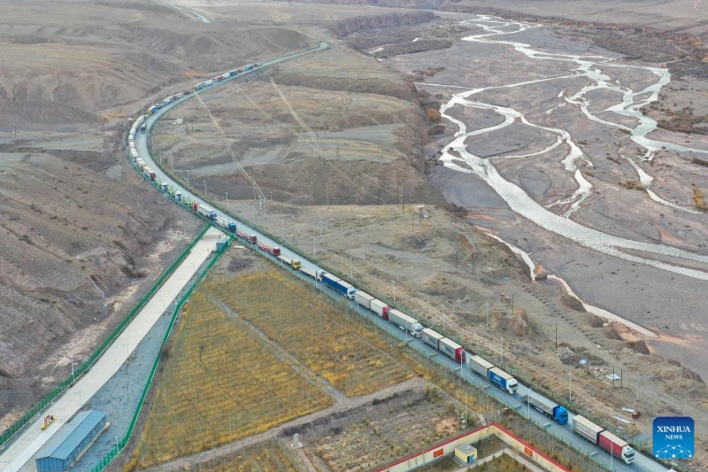 Xinjiang : la ville de Kachgar connaît un développement rapide en tant que porte d'entrée vers l'ouverture