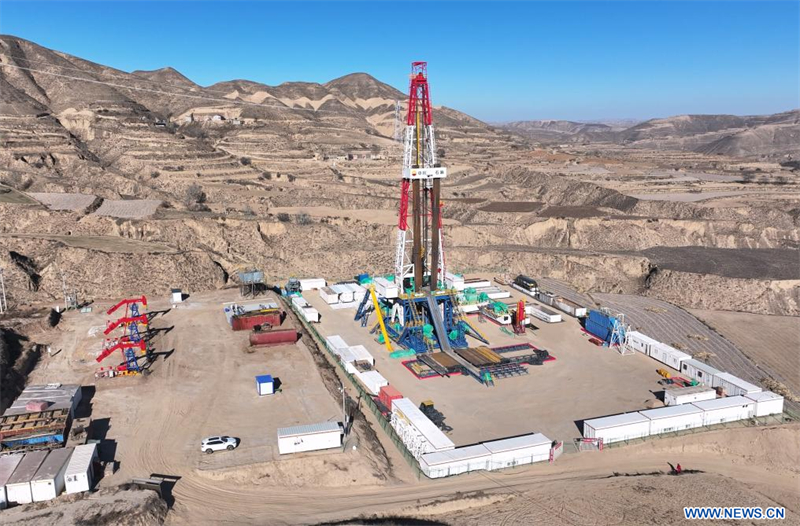 La Chine découvre un champ pétrolifère avec des réserves de plus de 100 millions de tonnes