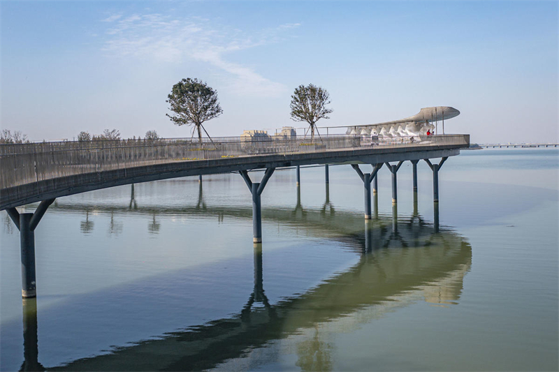 Shanghai : le pont Yuandang à marche ralentie est devenu un site touristique