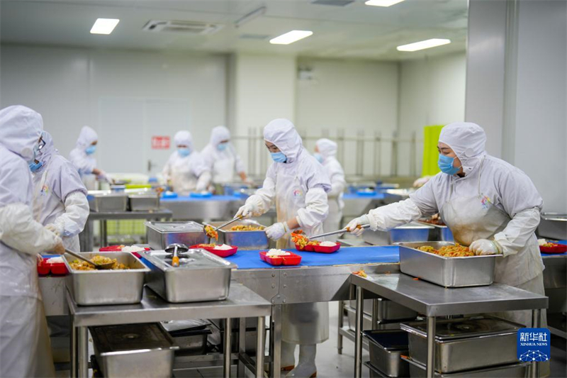 Hebei : le comté de Leting offre un service de déjeuner et de sieste dans les écoles primaires et secondaires