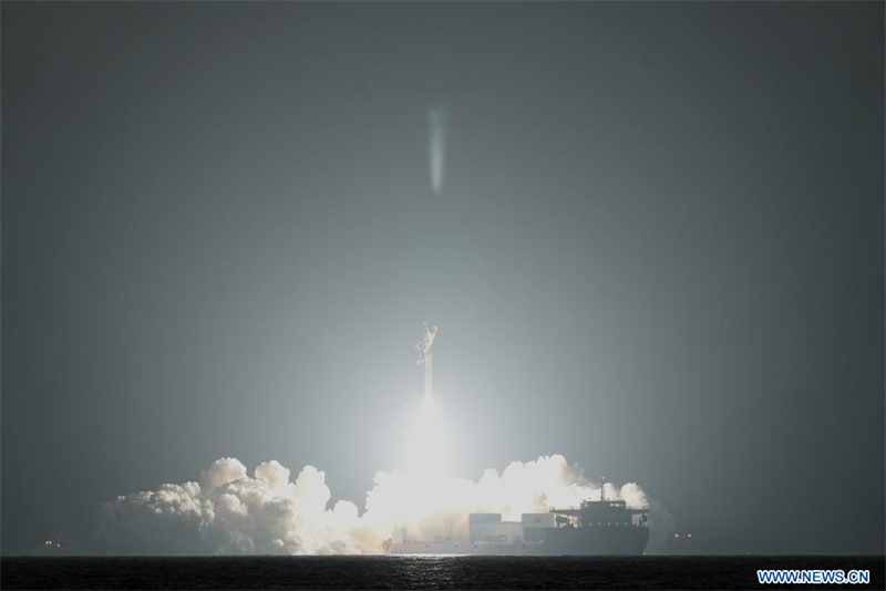 Chine : lancement d'un satellite d'essai par une fusée porteuse Smart Dragon-3