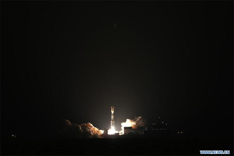 Chine : lancement d'un satellite d'essai par une fusée porteuse Smart Dragon-3