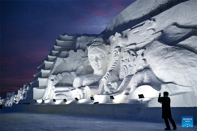 Jilin : ouverture de 27e Festival de la glace et de la neige de Changchun