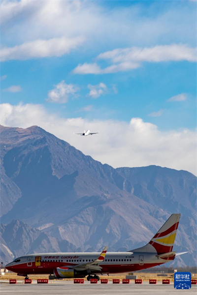 Tibet : la deuxième piste de l'aéroport Gonggar de Lhassa mise en service