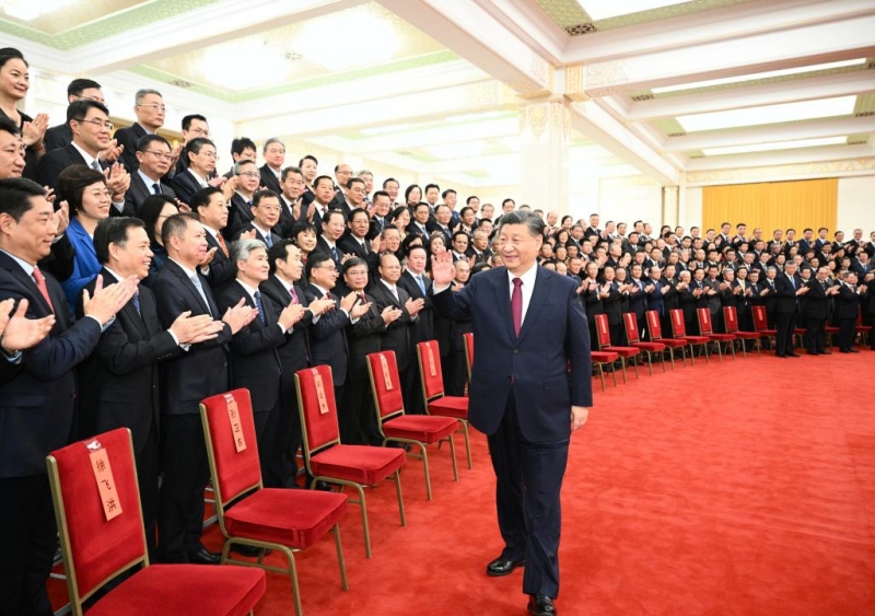 Xi Jinping rencontre les envoyés diplomatiques chinois à l'étranger