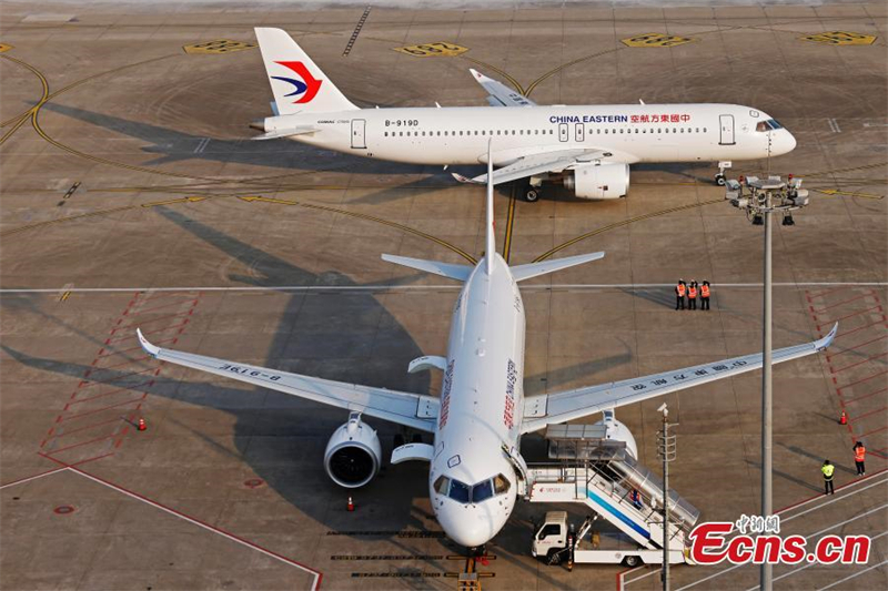 L'avion de ligne chinois C919 a effectué son premier vol sur la nouvelle route Shanghai-Beijing