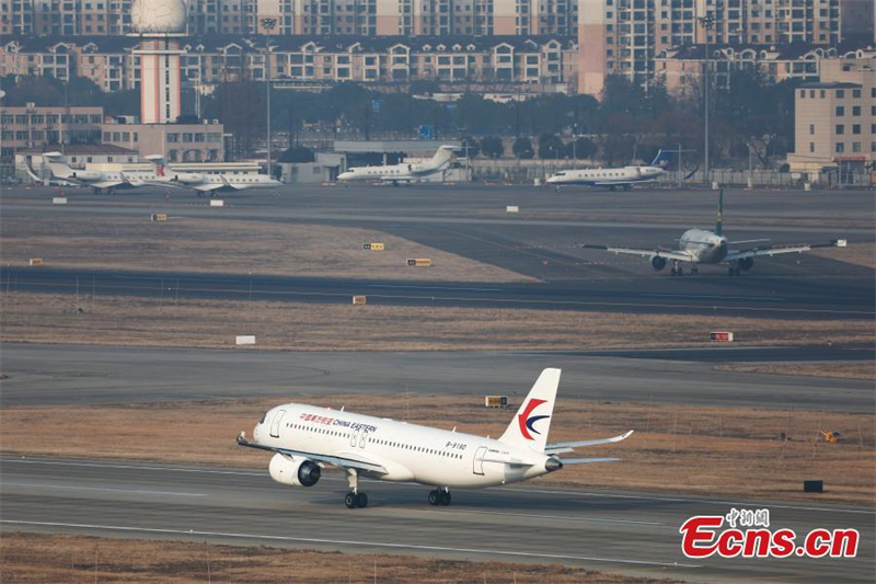 L'avion de ligne chinois C919 a effectué son premier vol sur la nouvelle route Shanghai-Beijing