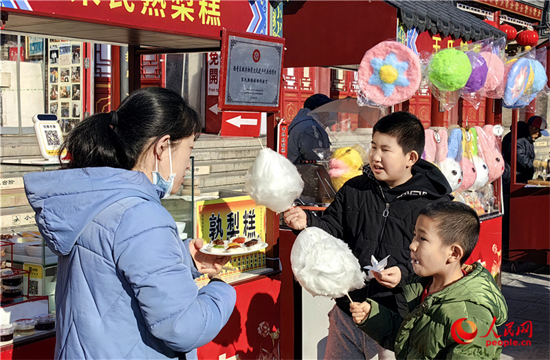 Ouverture d'une foire de vente de produits du Nouvel An chinois à Tianjin