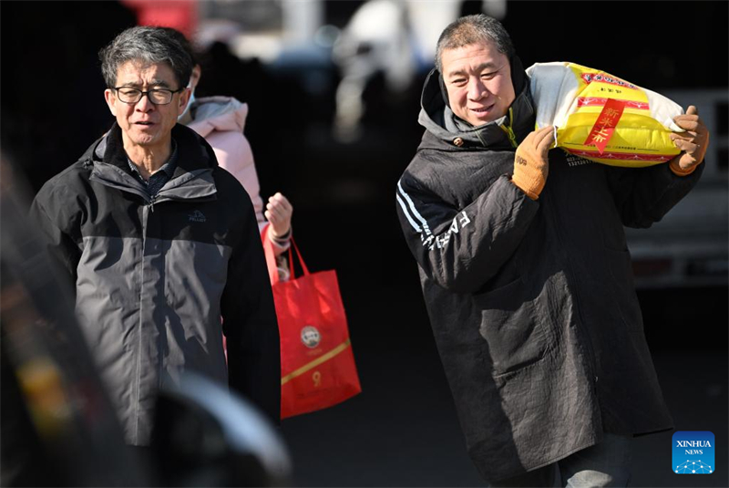 Les habitants de Tianjin se préparent à célébrer la fête du Printemps