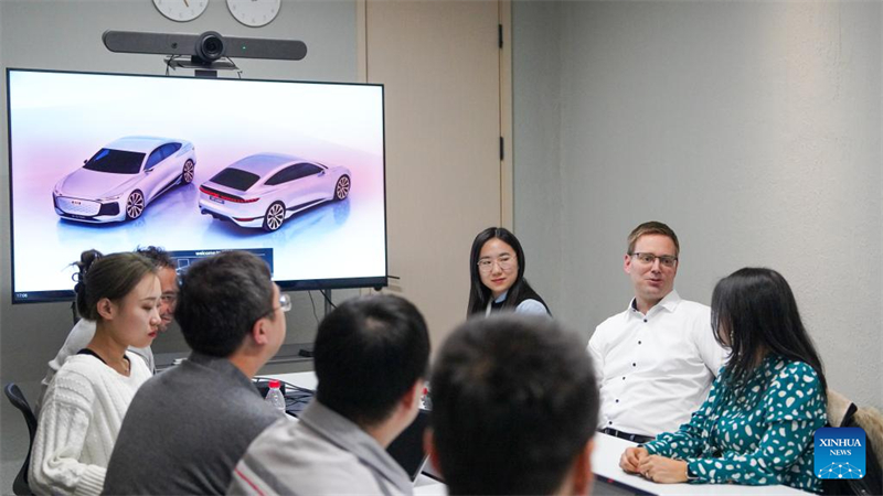 Un ingénieur allemand renforce les liens entre la Chine et l'Allemagne grâce à l'industrie de l'automobile
