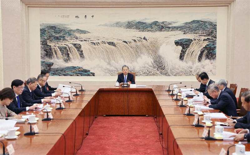 Le présidium de la session législative annuelle de la Chine tient sa deuxième réunion