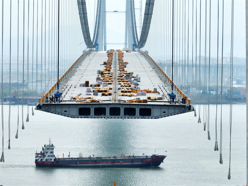 Jiangsu : la construction du pont de Longtan sur le fleuve Yangtsé à Yangzhou est entrée dans une phase d'accélération