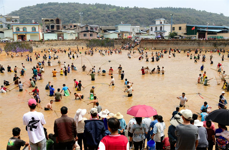Yunnan : les joies de la pêche à la campagne à Mile