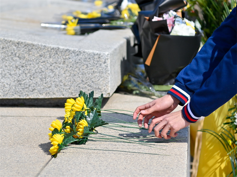 La Chine rend hommage aux héros et aux martyrs à l'occasion du festival Qingming