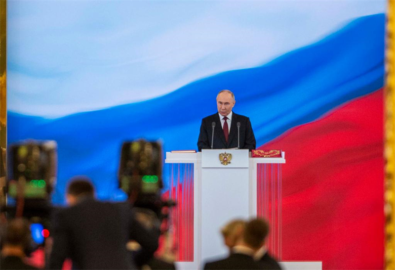 Poutine assure que la Russie atteindra ses objectifs en matière de développement