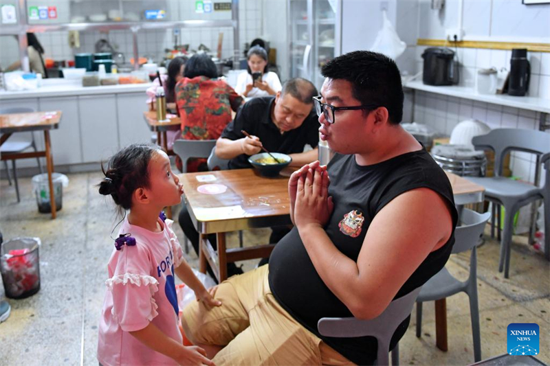 Hunan : histoire en photos de la nouvelle vie d'une famille de malentendants à Changsha