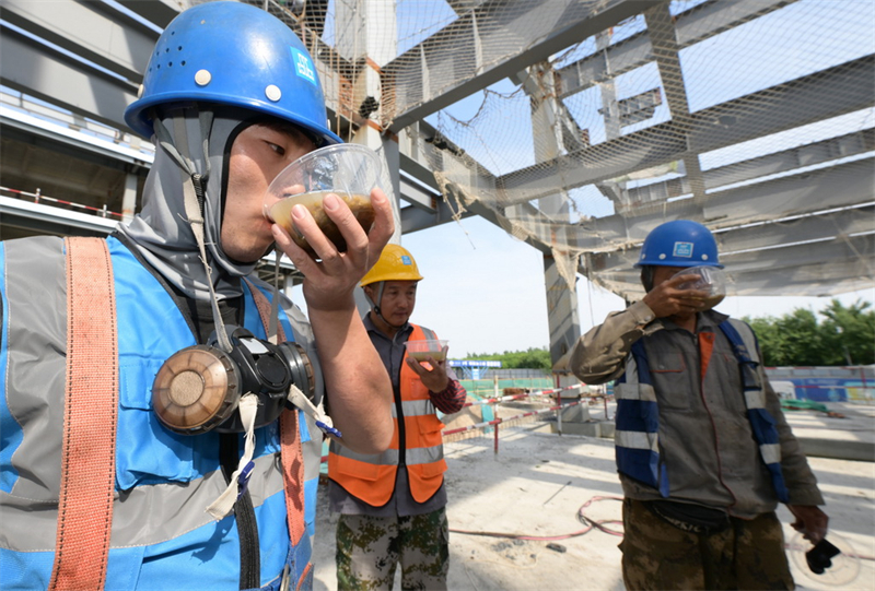 La Chine prend soin des travailleurs soumis à des températures élevées