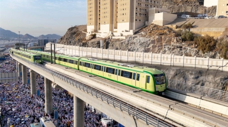 Une ligne de métro léger de fabrication chinoise assure plus de 2 millions de trajets à La Mecque pour les pèlerins du hadj