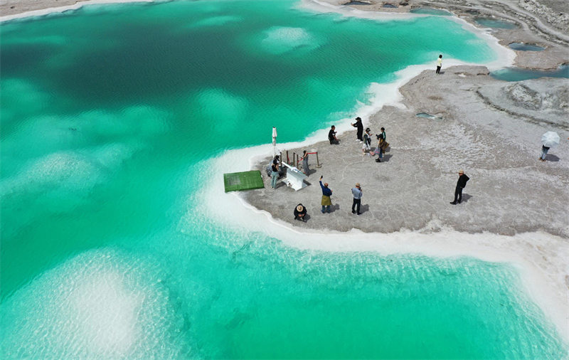 Qinghai : la beauté du lac Feicui à Dachaidan