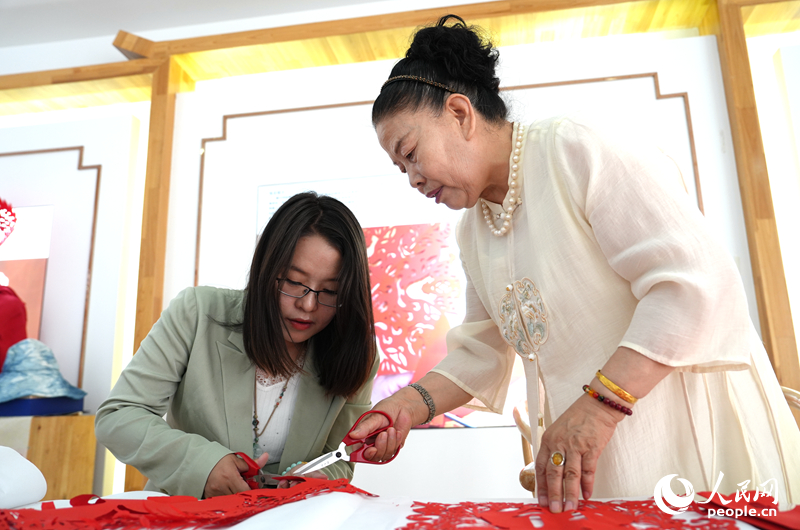 Ningxia : le patrimoine culturel immatériel devient « tendance » à Yinchuan