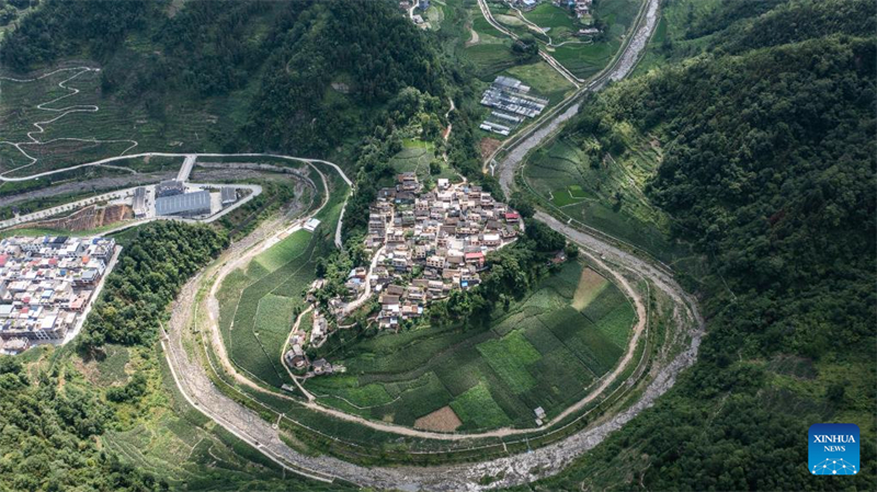 Guizhou : le réseau routier rural provincial s'est considérablement amélioré au cours de la dernière décennie