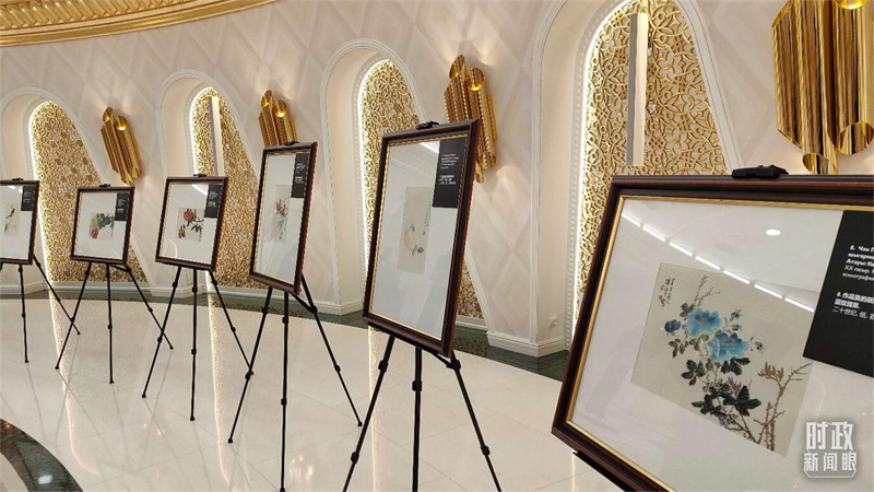 L'exposition d'art « Dialogue du millénaire Kazakhstan-Chine » organisé au palais présidentiel du Kazakhstan. (Yang Lifeng / CCTV)