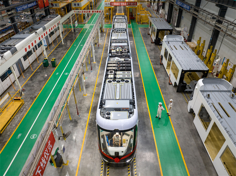 Sichuan : un tramway intelligent alimenté à l'hydrogène est sorti d'usine à Yibin