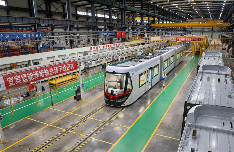 Sichuan : un tramway intelligent alimenté à l'hydrogène est sorti d'usine à Yibin