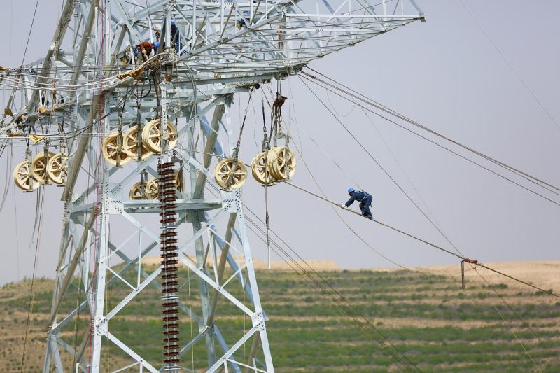 Le projet de transfert d'électricité Ningxia-Hunan construit une « autoroute » aérienne verte pour l'acheminement d'électricité