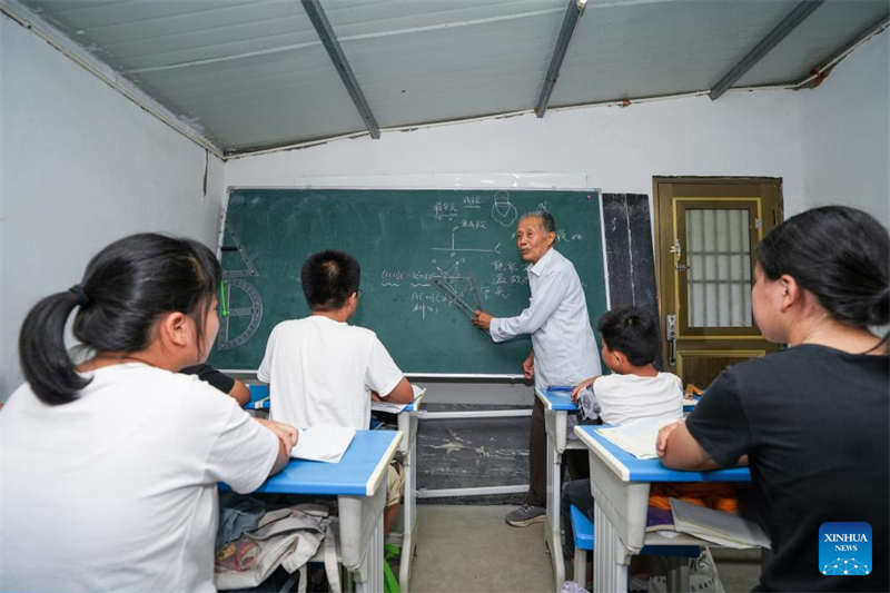 Henan : histoire en photos d'un enseignant qui a consacré toute sa vie à l'éducation